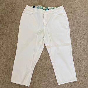 Coldwater Creek White Capris Size 14